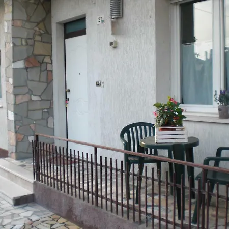 Coli Apartment *